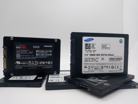 256G SSD Disk 2.5" SATA for Laptops mixed brand. Garantie 1 mois.