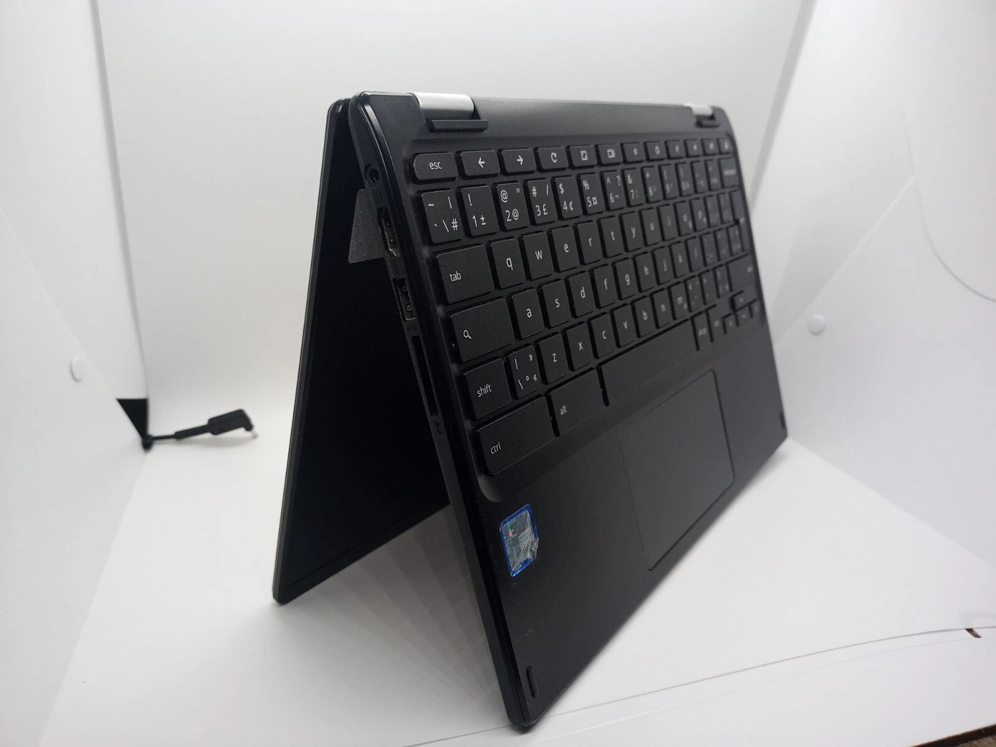 Chromebook écran tactile Acer C738T - 4 Go de RAM 16 Go SSD. Open 360