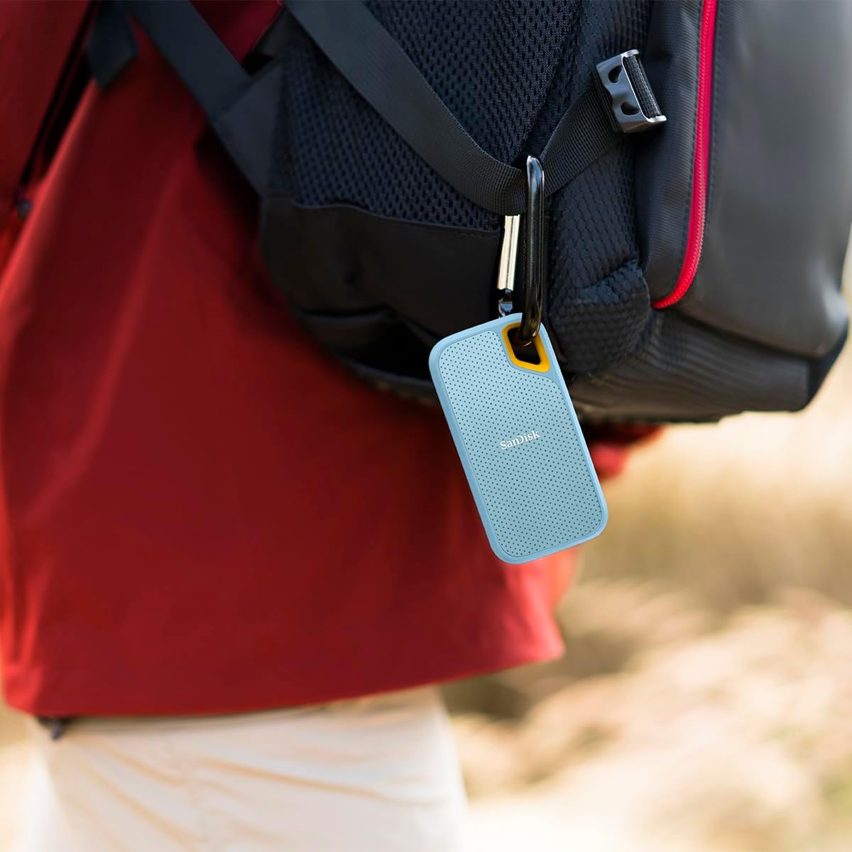 SanDisk Extreme Portable SSD - Up to 1050MB/s, USB-C, USB 3.2 Gen 2, Water and Dust Resistance