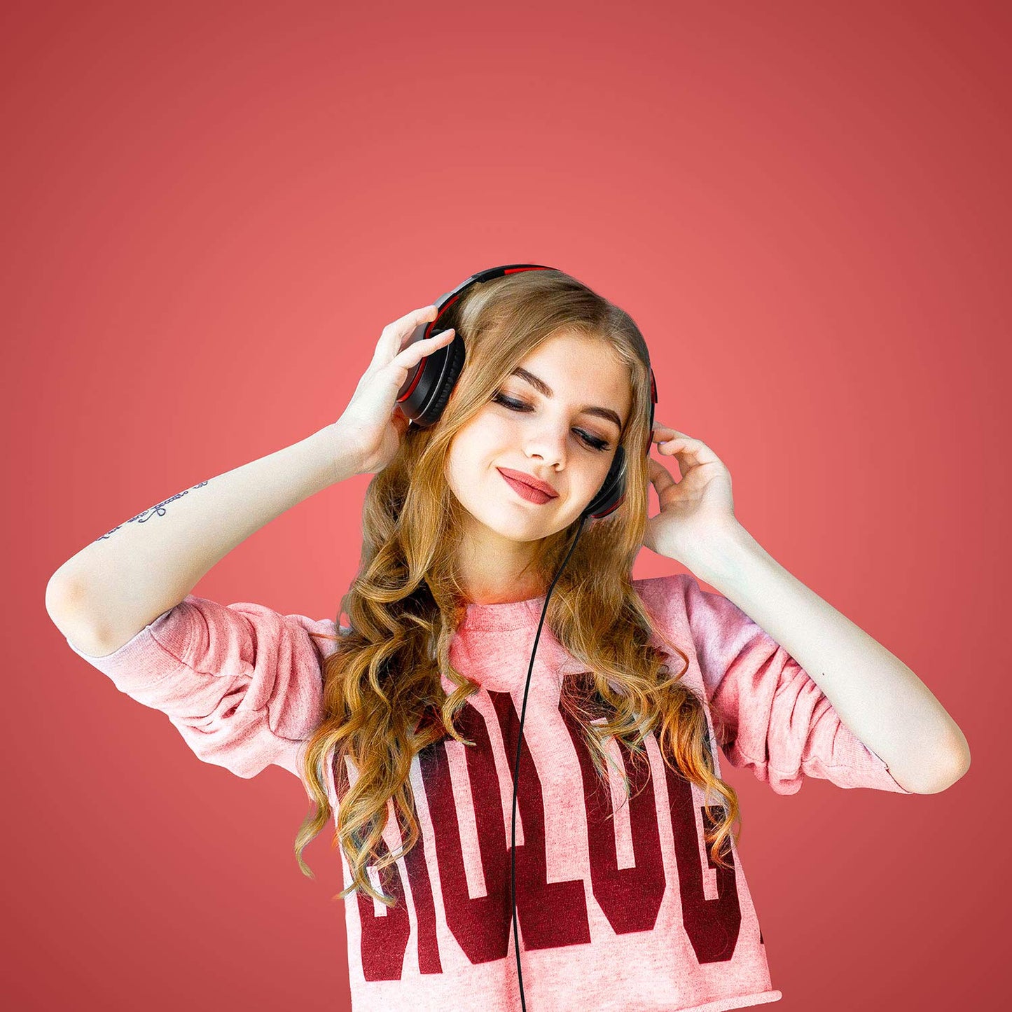 LORELEI X6 Over-Ear Headphones with Microphone, Lightweight Foldable & Portable Stereo Bass Headphones with 1.45M No-Tangle, Wired Headphones for Smartphone Tablet MP3 / 4 (Space Black)