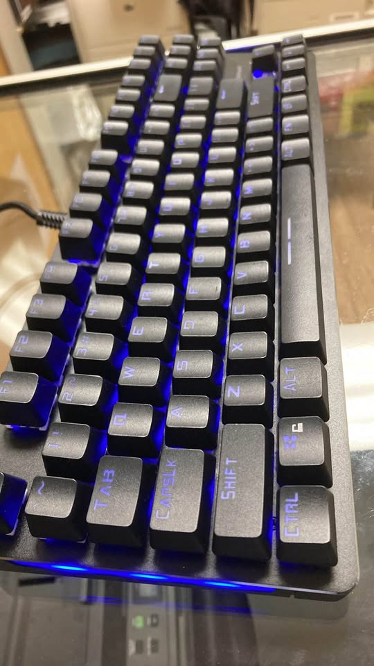Clavier Lumineux RGB Gamer et Bureau